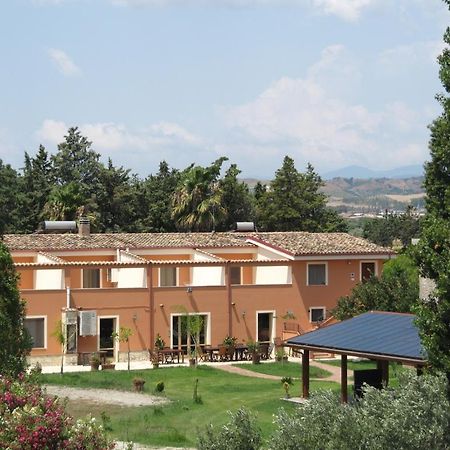 Agriturismo Torre Del Golfo Кропани Экстерьер фото