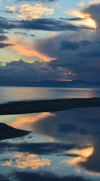 Agriturismo Torre Del Golfo Кропани Экстерьер фото