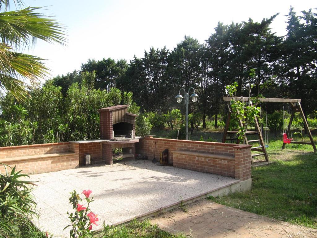 Agriturismo Torre Del Golfo Кропани Экстерьер фото