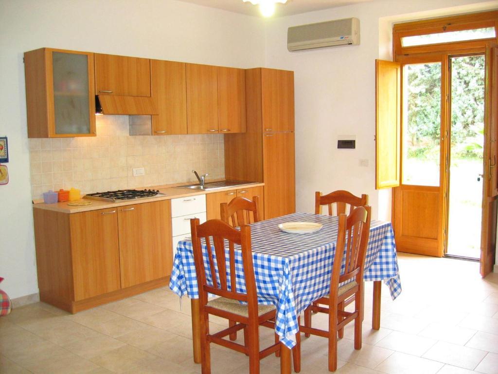 Agriturismo Torre Del Golfo Кропани Номер фото