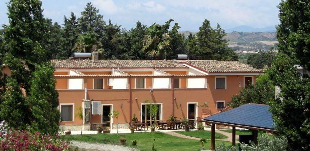 Agriturismo Torre Del Golfo Кропани Экстерьер фото