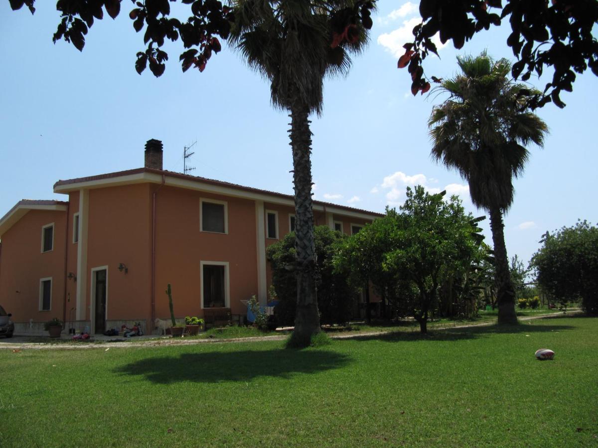 Agriturismo Torre Del Golfo Кропани Экстерьер фото